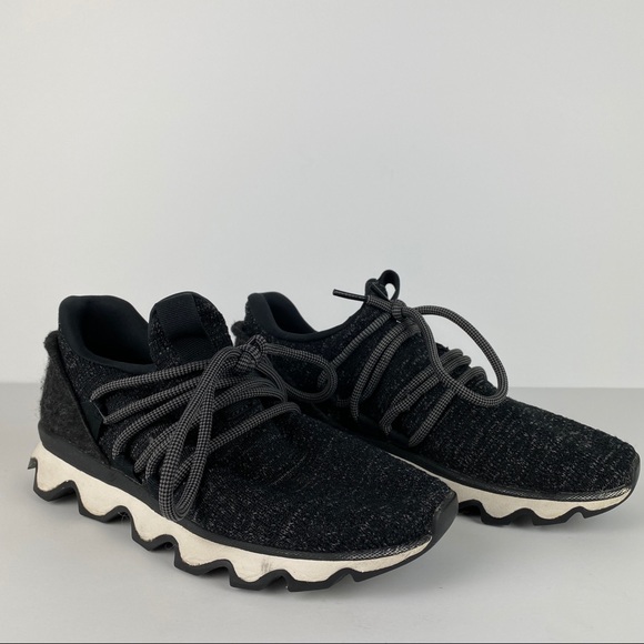 sorel kinetic sneaker black